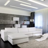 ryški sofa miegamojo nuotraukos dizaine