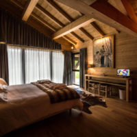 chambre dans une maison en bois