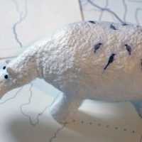 Žaislinio hippo gaminimas iš papier-mâché