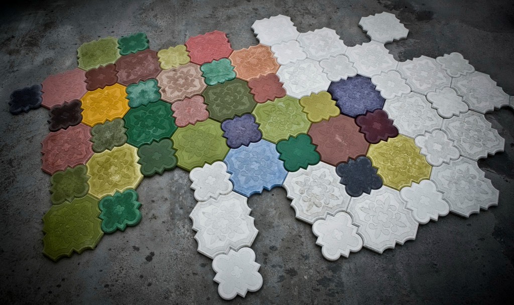 Mosaïque concrète de carrelage coloré