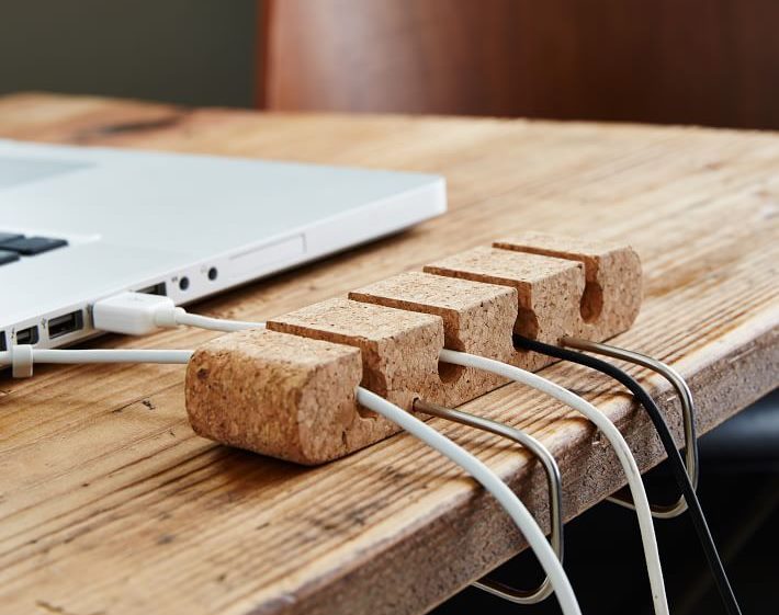 Fixation d'ordinateur de bureau