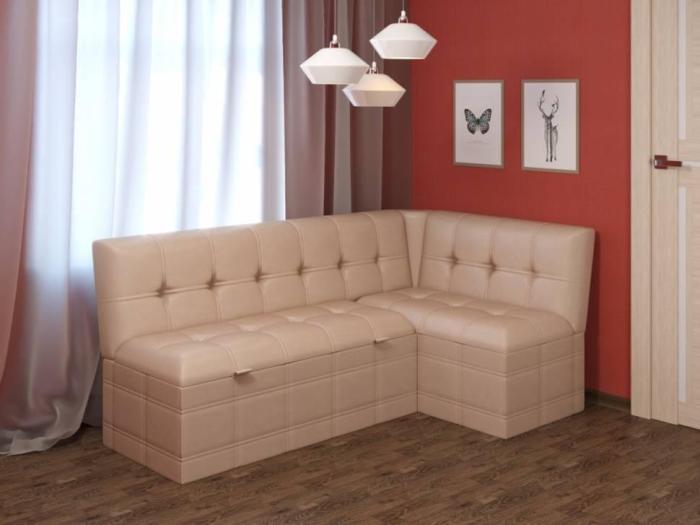 Kampinė sofa virtuvės dizaine.